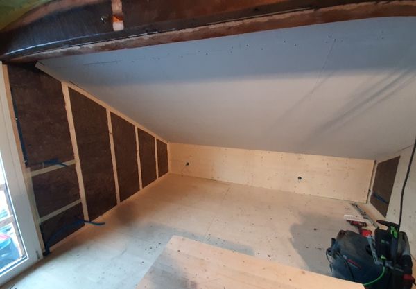 Screenshot_20250917-193600_Gallery